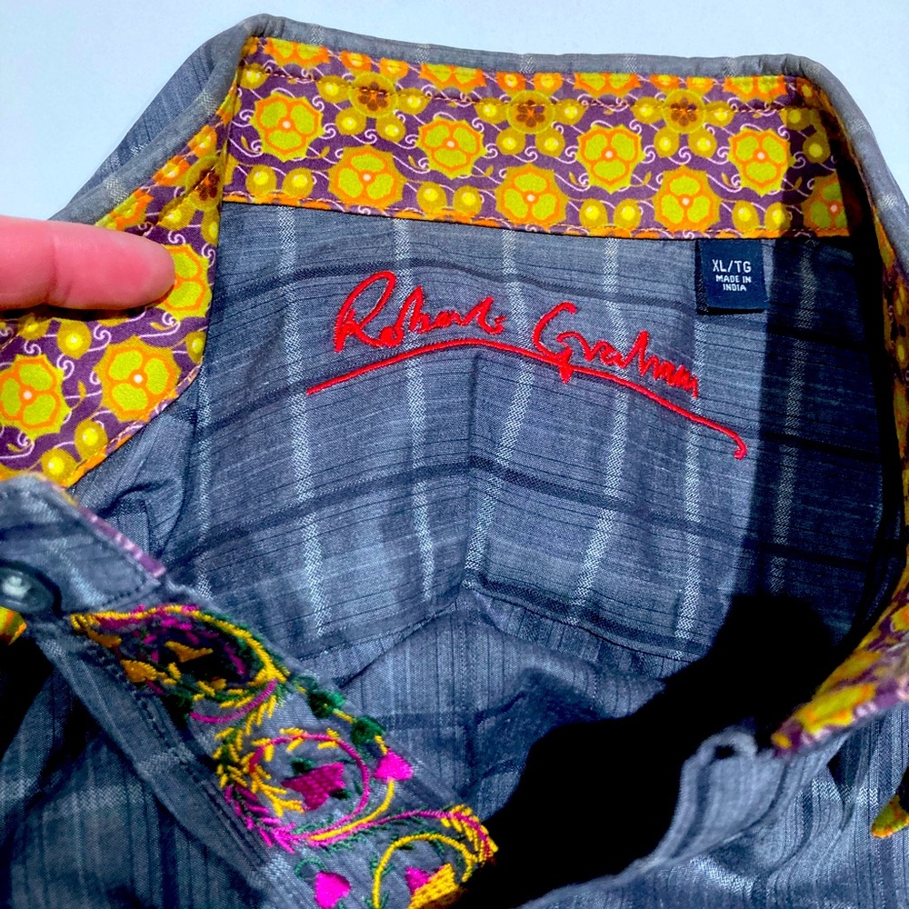 Robert Graham shirt